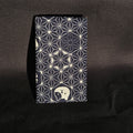 Porte-cartes Tsukimi fermé, en tissu japonais asanoha bleu marine et blanc à petites bouilles d'animaux