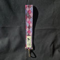Porte-clés dragonne en coton japonais motif seigaiha violet et rose, mousqueton doré