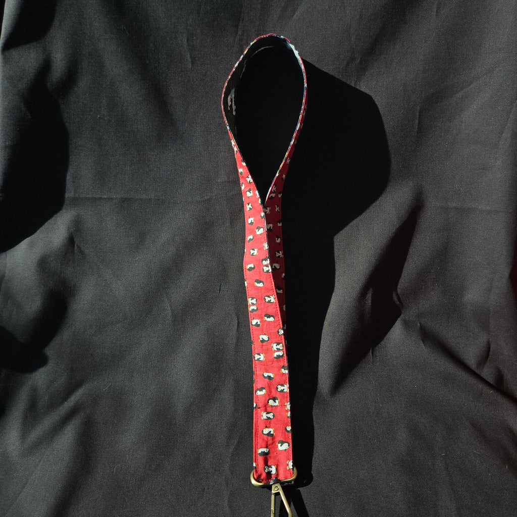 Doublure du tour de cou en tissu pingouins rouge